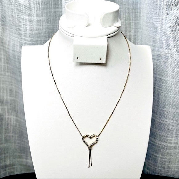 Vintage Open Heart Rhinestone Crystal Love Gold Tone Delicate Chain Necklace - Picture 16 of 16